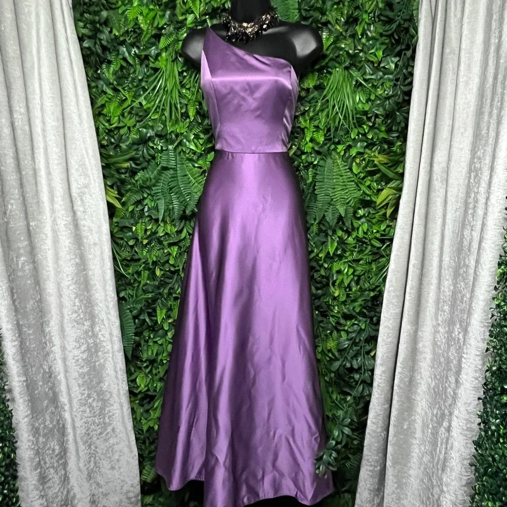 DB Studio Dress Size 10 Purple One Shoulder Satin A-Line Formal Gown 4115 - Picture 2 of 8